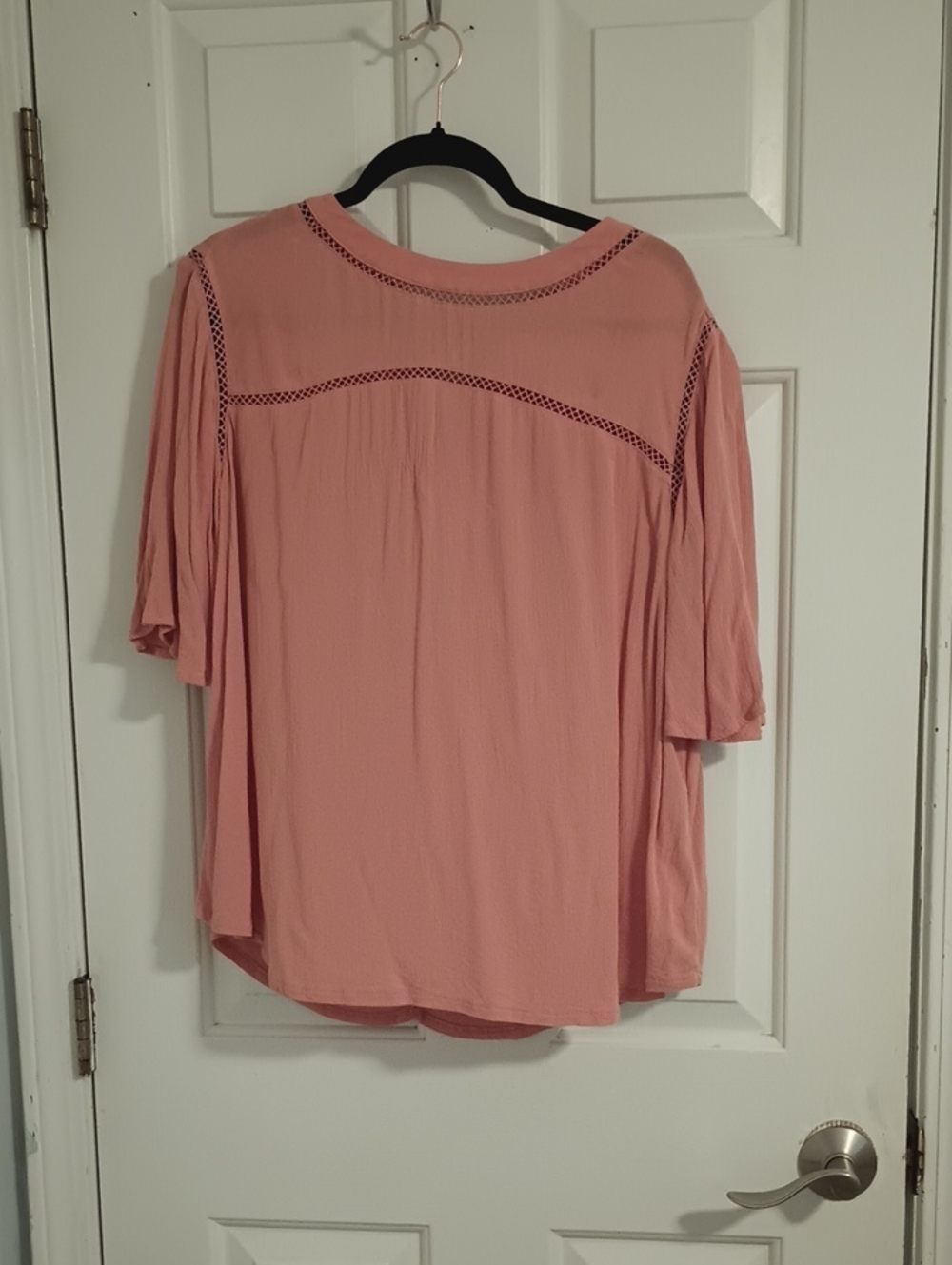 Ava & Viv Dusty Rose Crochet Yoke Short Sleeve Top